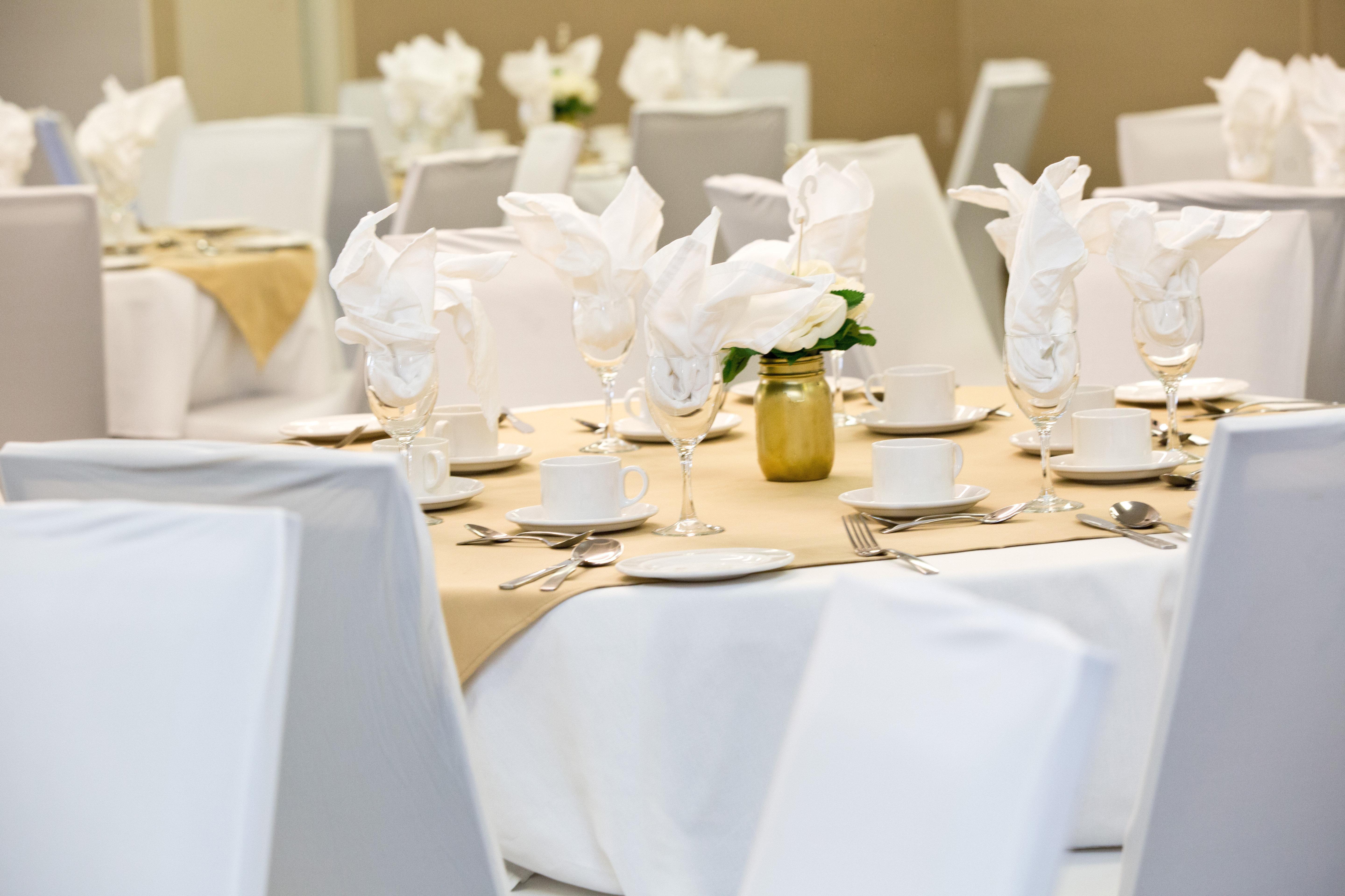 Holiday Inn Hotel Peterborough Waterfront By Ihg Buitenkant foto