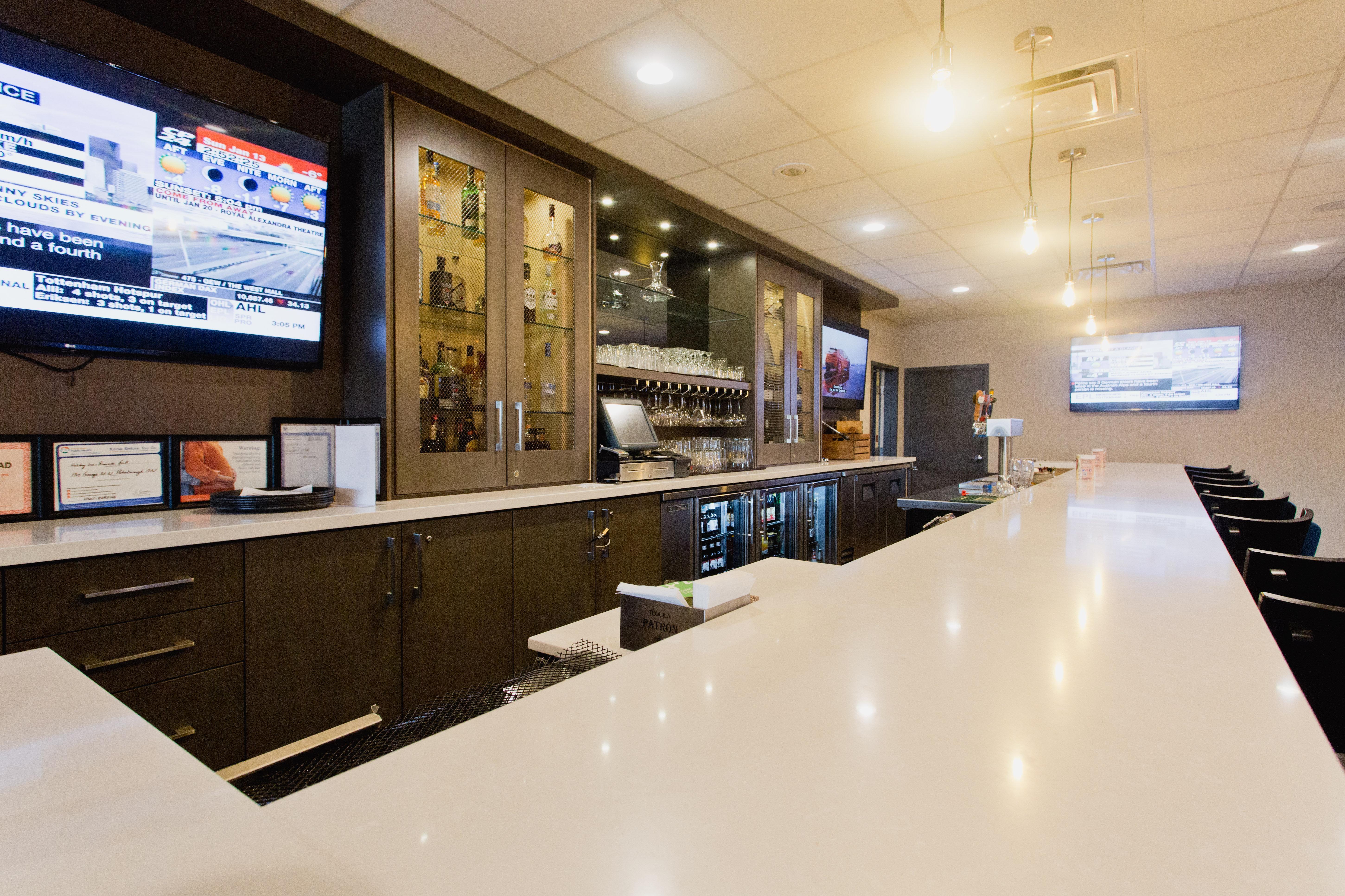 Holiday Inn Hotel Peterborough Waterfront By Ihg Buitenkant foto