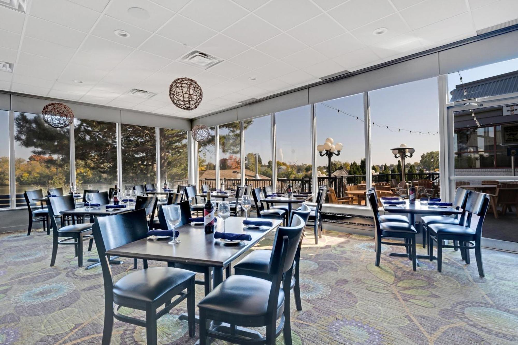 Holiday Inn Hotel Peterborough Waterfront By Ihg Buitenkant foto