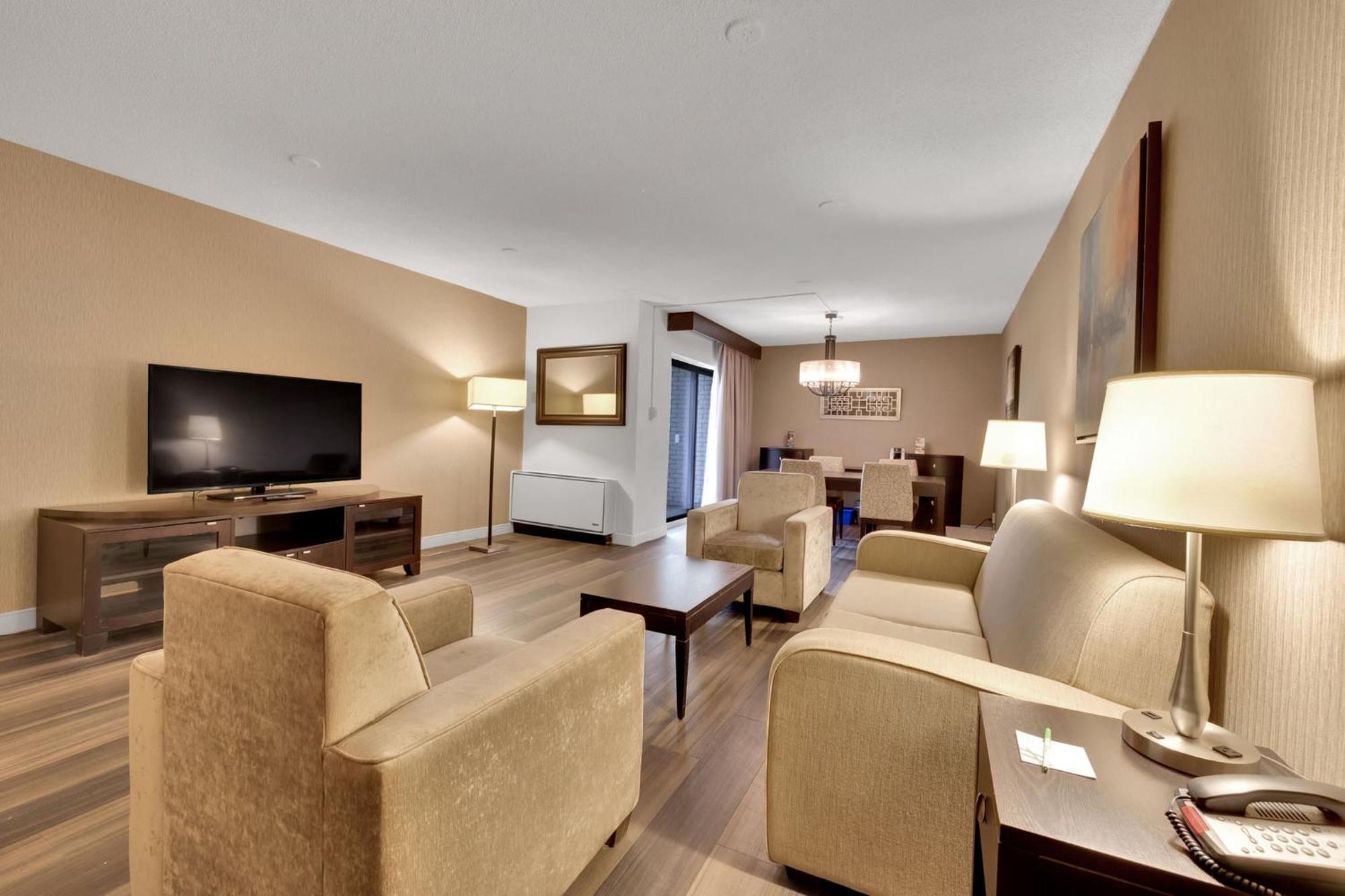 Holiday Inn Hotel Peterborough Waterfront By Ihg Buitenkant foto