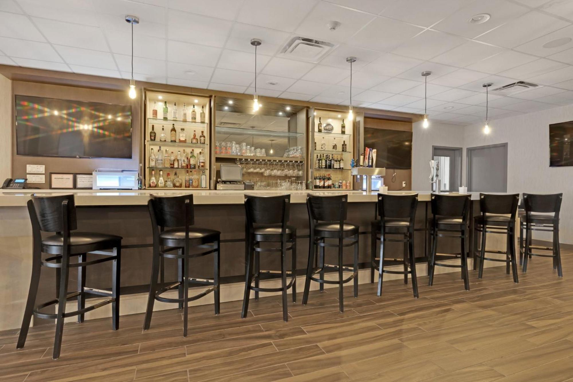 Holiday Inn Hotel Peterborough Waterfront By Ihg Buitenkant foto