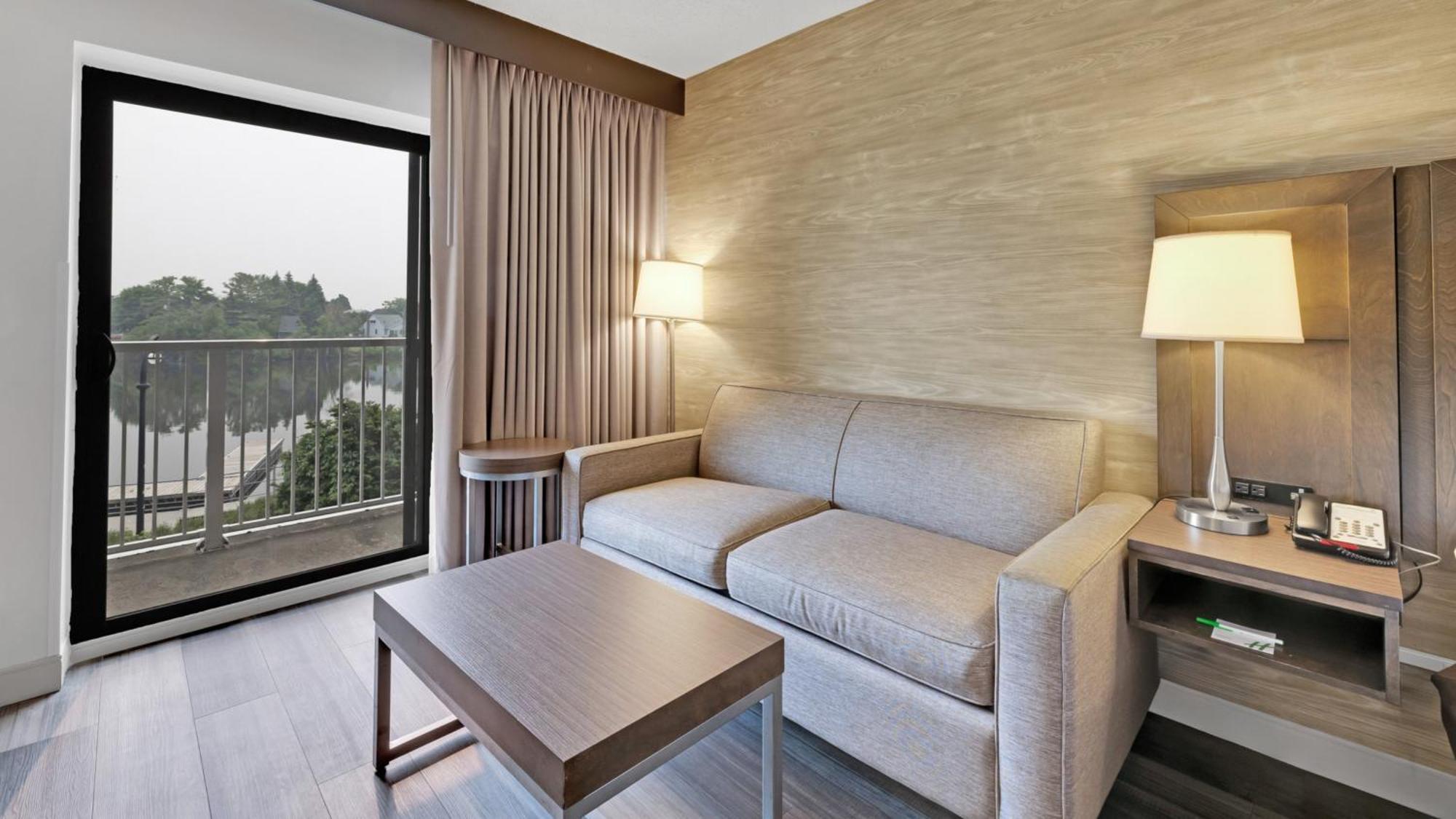 Holiday Inn Hotel Peterborough Waterfront By Ihg Buitenkant foto