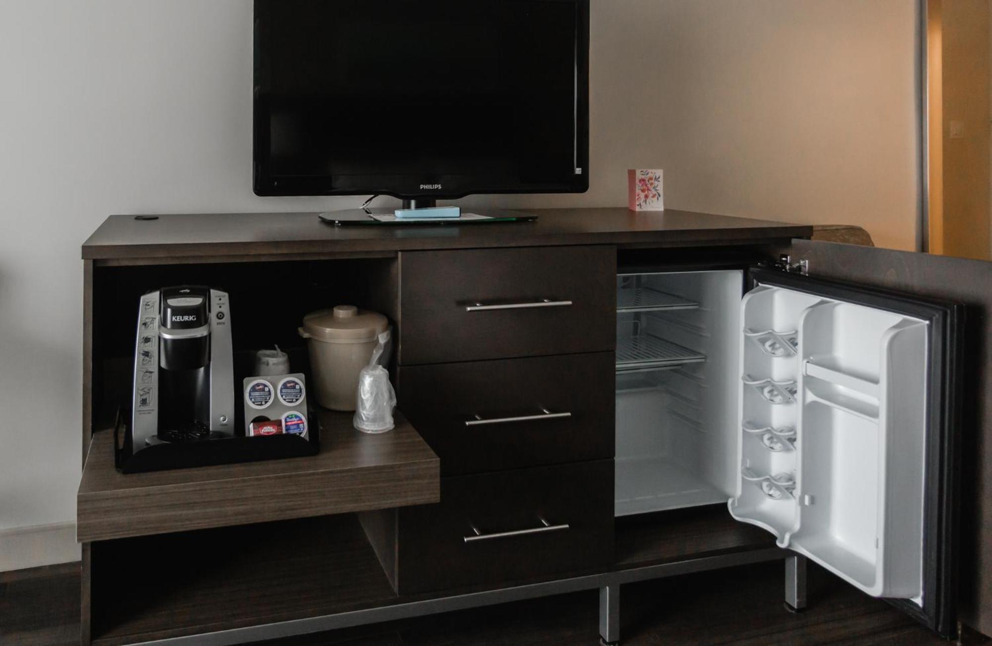 Holiday Inn Hotel Peterborough Waterfront By Ihg Buitenkant foto